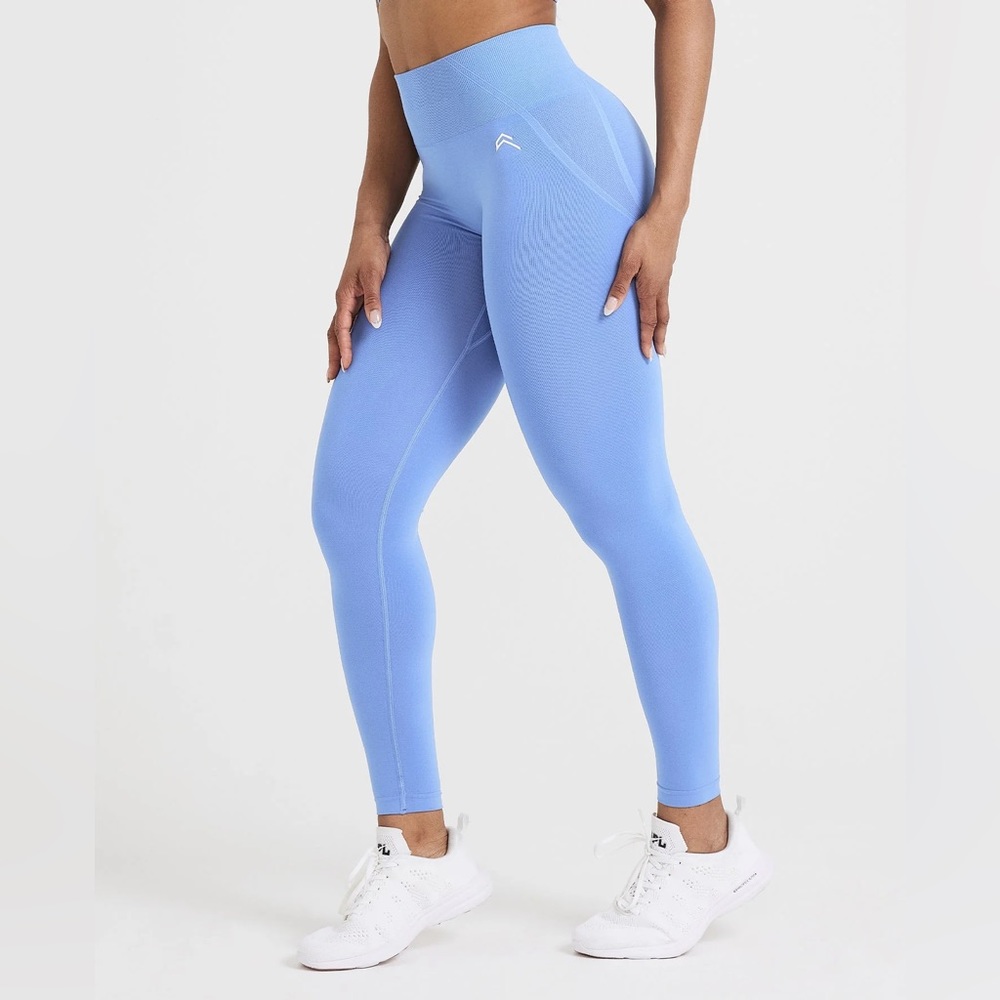 Oner Active Effortless Leggings M- Short NWOT- Color: Light Denim Printed Logo